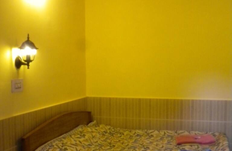 Blooming Dale Hotel Cottages, Srinagar 5